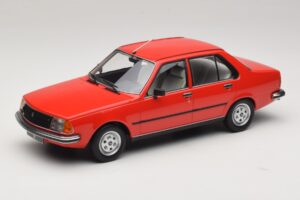 Renault 18 Röd MCG 1:18 MCG18595 Metall
