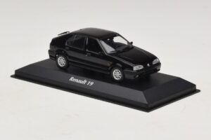 Renault 19 Svart Maxichamps 1:43 940113701 Metall — bild 3 av 5