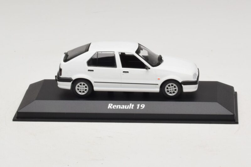 Renault 19 Vit Maxichamps 1:43 940113700 Metall