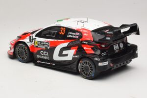 Toyota GR Yaris Rally1 #33 E. Evans / S. Martin Rally Monte Carlo 2026 IXO 1:18 18RMC269B Metall — bild 5 av 6