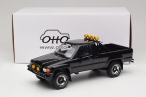 Toyota Hilux N60 SR5 Back to the Future II Blank Svart Otto 1:18 OT481 Resin — bild 6 av 6