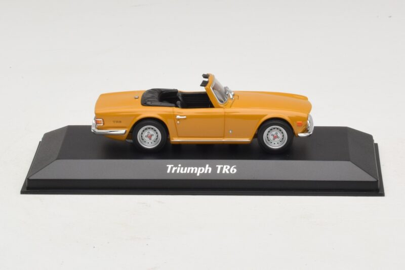 Triumph TR6 Orange Maxichamps 1:43 940132571 Metall