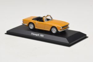 Triumph TR6 Orange Maxichamps 1:43 940132571 Metall — bild 3 av 5