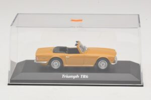 Triumph TR6 Orange Maxichamps 1:43 940132571 Metall — bild 4 av 5