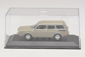 Volkswagen 411 LE Variant Savanna Beige Minichamps 1:43 400051114 Metall — bild 4 av 5
