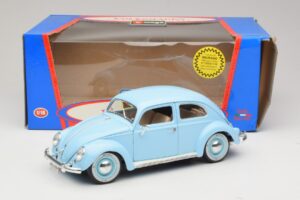 Volkswagen Bubbla Blå Bburago 1:18 3381 Metall — bild 8 av 8
