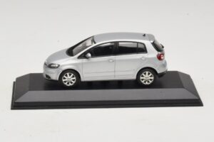 Volkswagen Golf Plus Mk5 Silver Ersättningskartong Minichamps 1:43 400054370-R1 Metall
