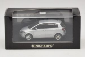 Volkswagen Golf Plus Mk5 Silver Ersättningskartong Minichamps 1:43 400054370-R1 Metall — bild 5 av 5