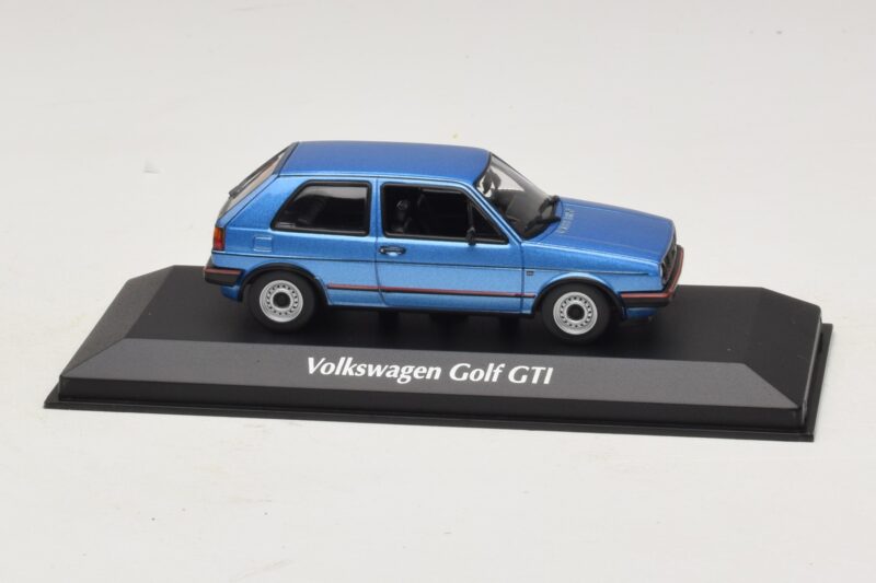 Volkswagen Golf GTI Mk2 Blåmetallic Maxichamps 1:43 940054120 Metall