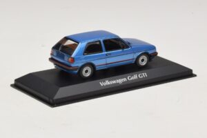 Volkswagen Golf GTI Mk2 Blåmetallic Maxichamps 1:43 940054120 Metall — bild 2 av 5