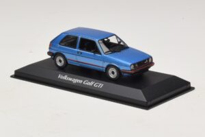 Volkswagen Golf GTI Mk2 Blåmetallic Maxichamps 1:43 940054120 Metall — bild 3 av 5