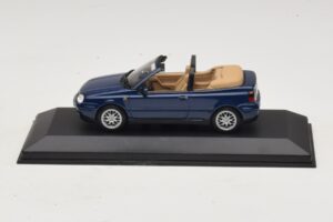 Volkswagen Golf Mk4 Cabriolet Blå Återförsäljarutgåva Minichamps 1:43 GOLF005 Metall