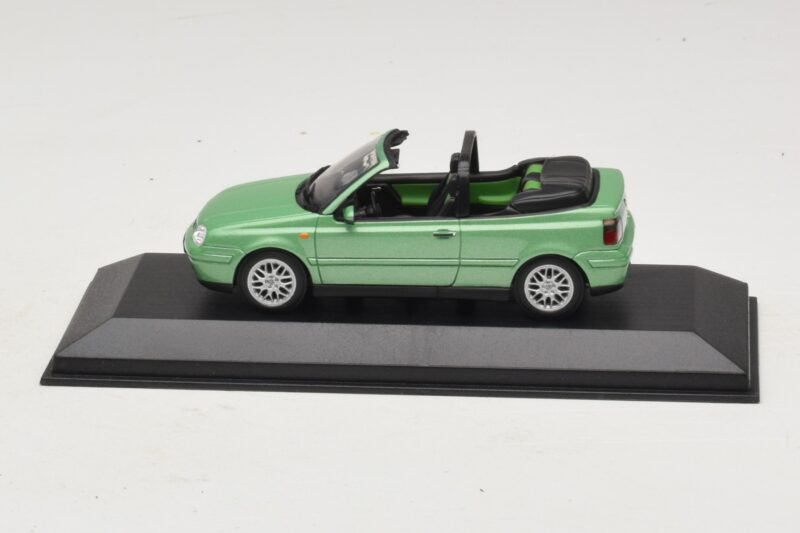 Volkswagen Golf Mk4 Cabriolet Grönmetallic Minichamps 1:43 430058335 Metall