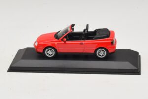 Volkswagen Golf Mk4 Cabriolet Röd Återförsäljarutgåva Minichamps 1:43 GOLF006 Metall