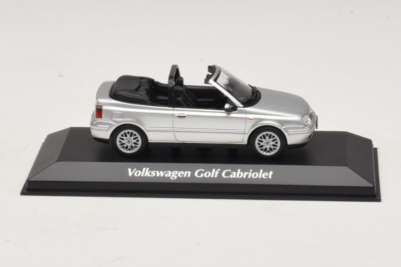 Volkswagen Golf Mk4 Cabriolet Silver Maxichamps 1:43 940058331 Metall