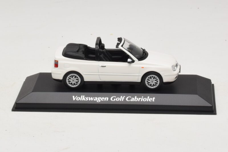 Volkswagen Golf Mk4 Cabriolet Vit Maxichamps 1:43 940058330 Metall