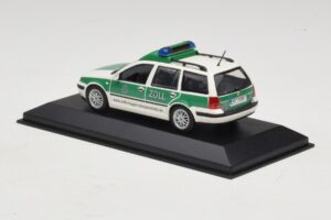 Volkswagen Golf Mk4 Variant Polizei Minichamps 1:43 430056090 Metall — bild 3 av 5