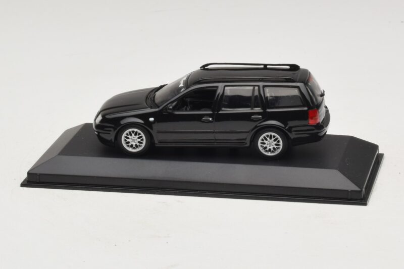 Volkswagen Golf Mk4 Variant Sport Highline BBS Edition Svart Ersättningskartong Minichamps 1:43 GOLF008-R1 Metall