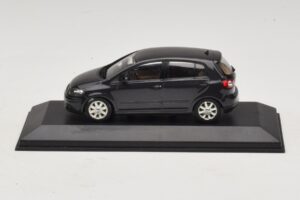 Volkswagen Golf Plus Mk5 Svart Minichamps 1:43 GOLF007 Metall