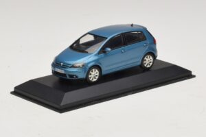 Volkswagen Golf Plus Mk5 Blå Metallic Ersättningskartong Minichamps 1:43 GOLF02-R1 Metall — bild 2 av 5