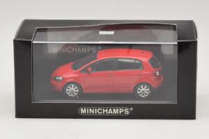 Volkswagen Golf Plus Mk5 Tornado Red Ersättningskartong Minichamps 1:43 821911110-R1 Metall — bild 5 av 5