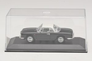 Volkswagen Karmann Ghia Svart med vitt tak Minichamps 1:43 430050224 Metall — bild 4 av 5