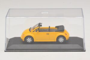Volkswagen New Beetle Cabriolet Gul Minichamps 1:43 BEETLE002 Metall — bild 4 av 5