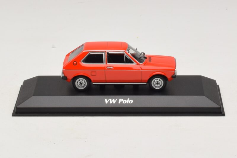 Volkswagen Polo Mk1 Röd Maxichamps 1:43 940050500 Metall