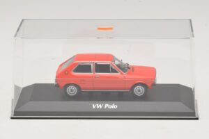 Volkswagen Polo Mk1 Röd Maxichamps 1:43 940050500 Metall — bild 4 av 5