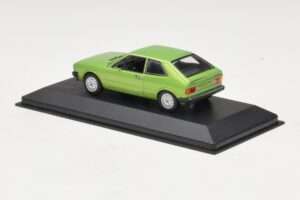 Volkswagen Scirocco Mk1 Grön Metallic Ersättningslåda Maxichamps 1:43 940050420-R1 Metall — bild 3 av 5