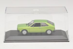 Volkswagen Scirocco Mk1 Grön Metallic Ersättningslåda Maxichamps 1:43 940050420-R1 Metall — bild 4 av 5