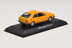 Volkswagen Scirocco Mk1 Gul Maxichamps 1:43 940050424 Metall — bild 2 av 5