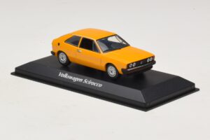 Volkswagen Scirocco Mk1 Gul Maxichamps 1:43 940050424 Metall — bild 3 av 5