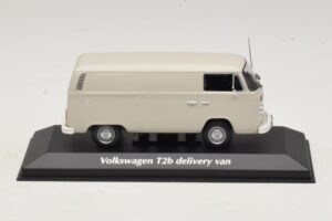 Volkswagen T2b Skåpbil Grå Maxichamps 1:43 940053060 Metall