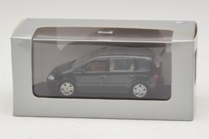 Volkswagen Touran 1T Svart Minichamps 1:43 TOURAN005 Metall — bild 5 av 5